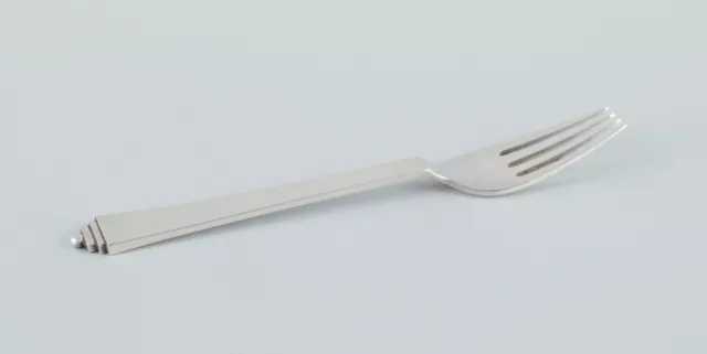 Georg Jensen Pyramid dinner fork in sterling silver. With 1933-1944 hallmark.