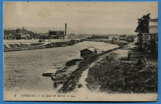 CPA: Epernay - Le Quai de Marne