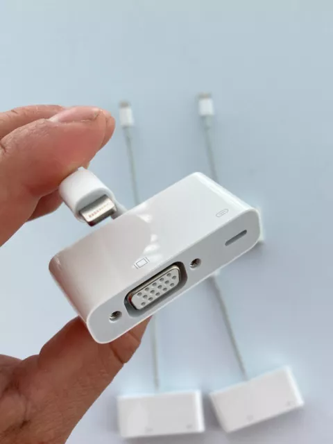  Original Apple Lightning to VGA Adapter MD825ZM/A 2