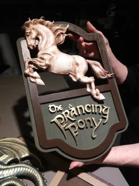 Inn of the Prancing Pony LOTR, Prancing Pony sign