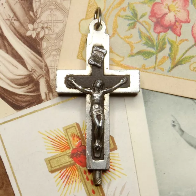 Roma, Antique Religious Reliquary Cross. Terra Catacombe. Jesus Christ. Pendant.