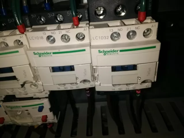 Schneider Electrical Contactor LC1D18 TeSys