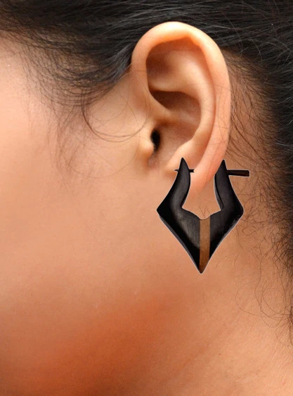 A Pair of Black Brown Natural Wood USA Ebony Tribal Coco Wooden Earrings EAR243
