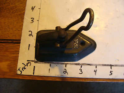 Vintage single hole punch PET cast iron, very cool and old WORKS FINE