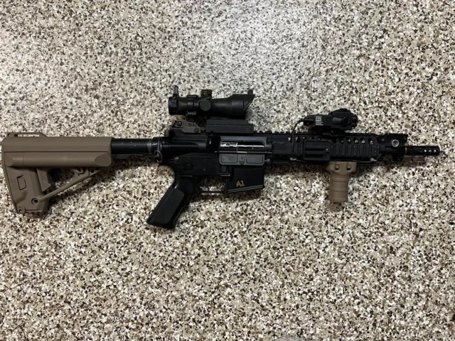 Tokyo Marui Next Generation Recoil Shock M4-A1 CQB-R NEXTGEN