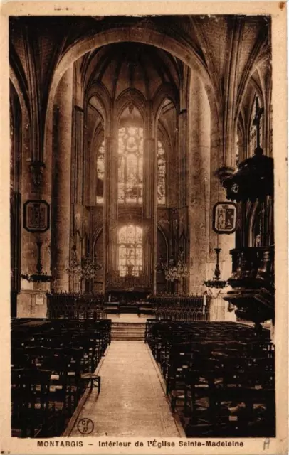 CPA AK MONTARGIS Intérieur de l'Église Ste-Madeleine (607593)