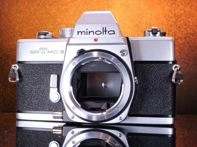 Minolta SRT MC-II 35mm Camera Vintage Film Camera NEAR MINT! #9072647