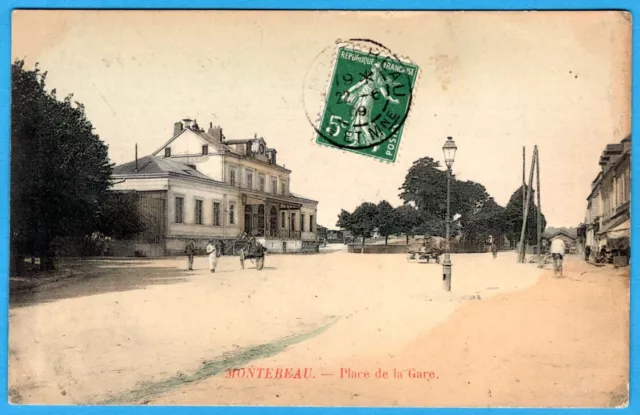 Cpa 77 Montereau - Place De La Gare