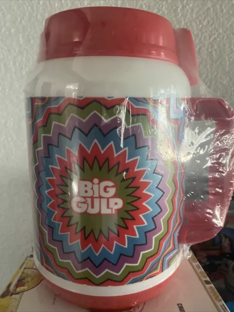 Whirley Drink Works Louisville Cardinals 64 oz Insulated Big Gulp Mug Jug