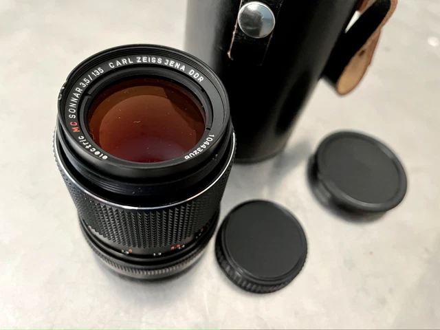M42 Carl Zeiss Jena Sonnar electric 3.5/135 red MC Objektiv & case