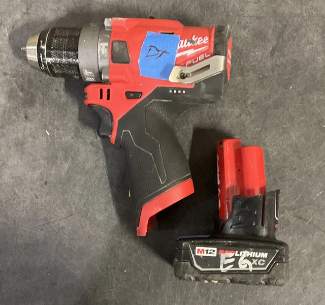 FOR PARTS ONLY Milwaukee 2504-20 M12 Fuel 1/2" Hammer Drill W/3AH Battery