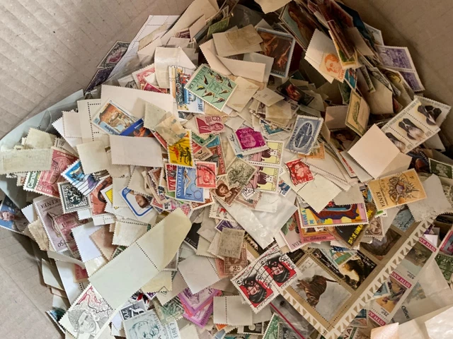 World Stamps 100,000+ off paper vintage 1800s to modern unpicked box