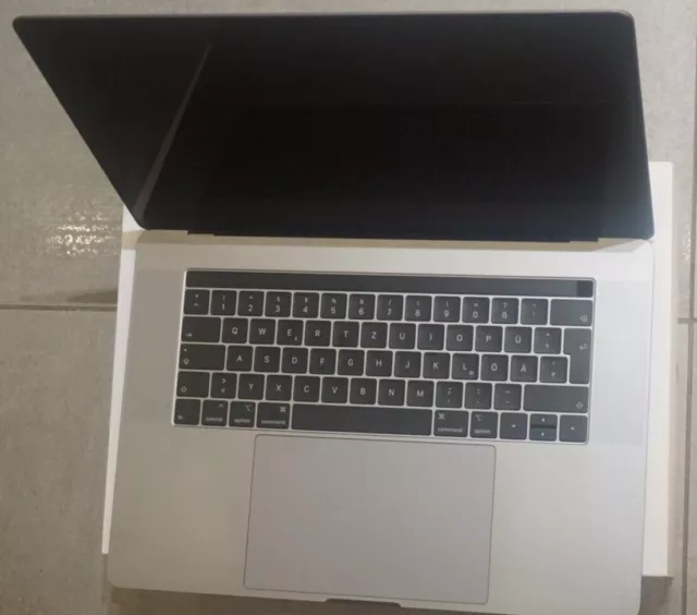 Apple MacBook Pro 15 Retina 2018/2019 - i9 2.9/16GB / 1 TB SSD