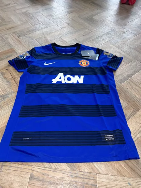 Manchester United 2011/2012 Away Shirt  Women’s Large New With Tags 25 Valencia