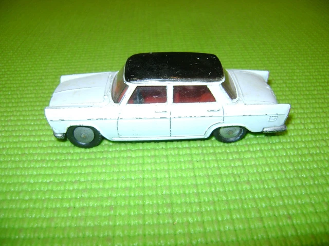 Mercury N°63 Fiat Dino Coupe Bertone – Miniature Occasion – Époque Dinky