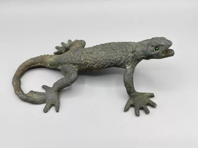 Vintage Antique Cast Iron Lizard Gecko Figurine Green Jeweled Eyes Patina OLD