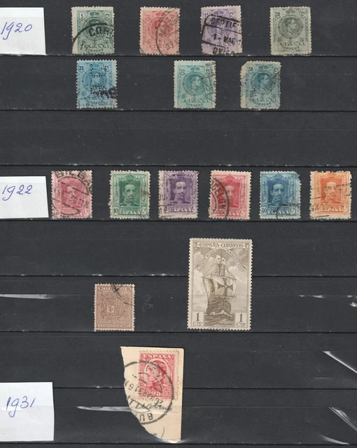 My dad's whole collection of very old stamps from Spain (1920 - 1931) [le03]