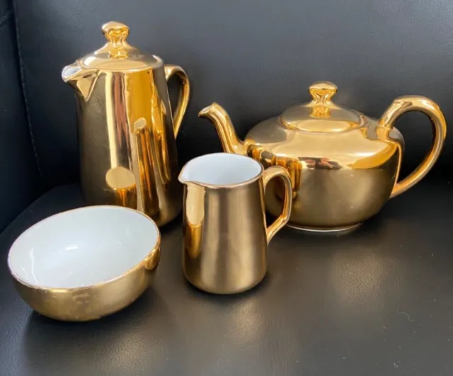 Royal Worcester Gold Lustre Tea and coffee pot/Milk Jug/Sugar Bowl. Vintage.