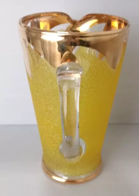 Ancien Pichet en verre granité jaune et or MONACO 2