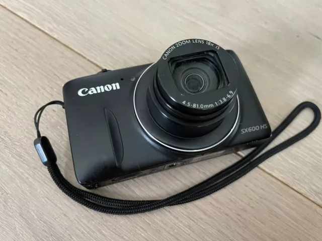 Canon Powershot SX600 HS 16MP Digital Camera plus extras