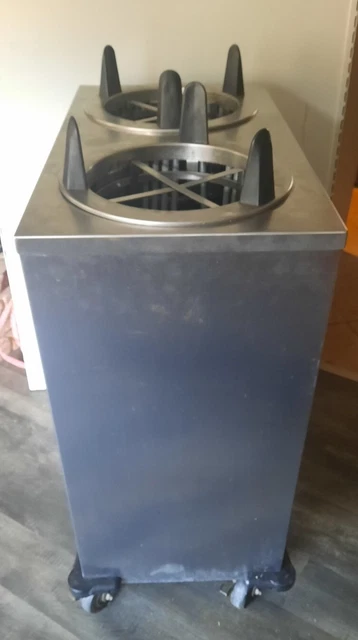 Lakeside Self-Leveling Round Plate Dispenser Cabinet w/2 Stacks 36H x 30L x 16W