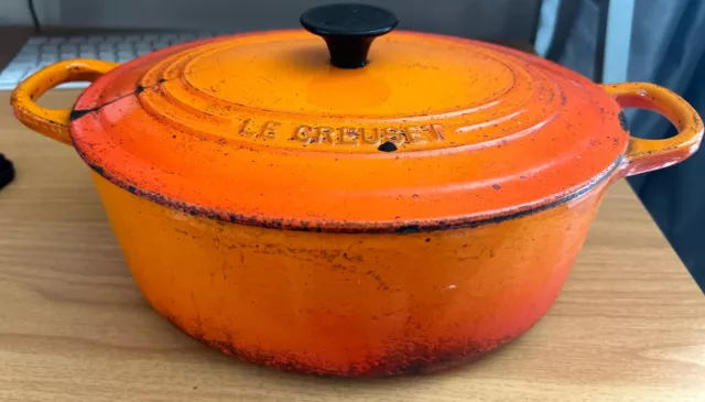 Le Creuset Cast Iron Casserole Dish Oval Volcanic Orange Number 25 Damaged