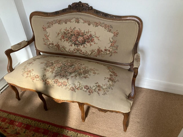 19th Century Louis XV Sofa / French Saloon Settee / beautiful condition