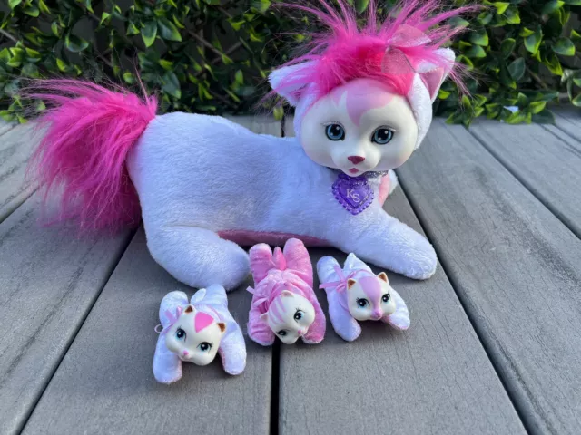 KITTY SURPRISE TOY with 3 Kittens Lovely Clean Condition