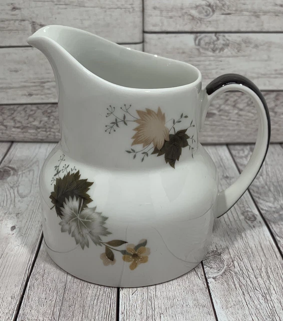 Royal Doulton WESTWOOD  Milk Jug. Capacity 1/2 pint Creamer Jug