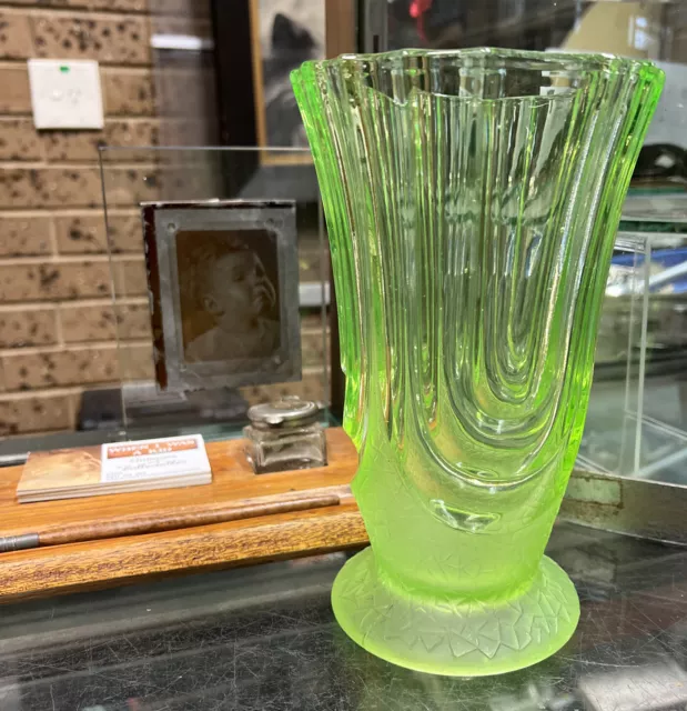 Walther And Shone Green Uranium Glass Luxor Vase 205mm High