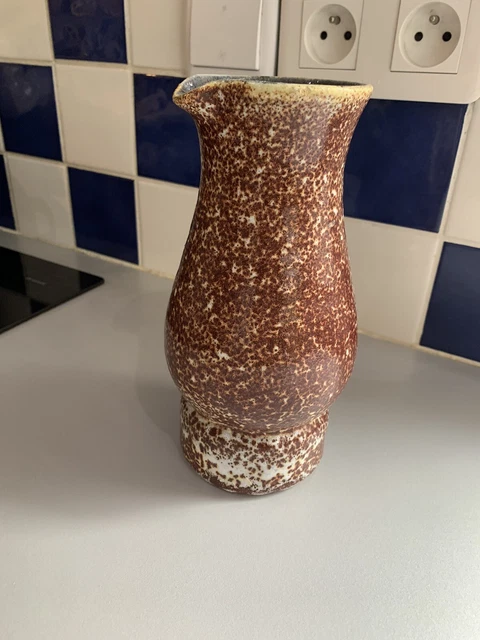 Pichet céramique grès signé Accolay 21 cm marron