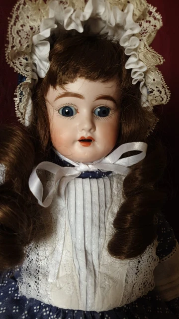 Antique Biscuit Porcelain Miniature Doll, 1890-1910 • Antiche Curiosità