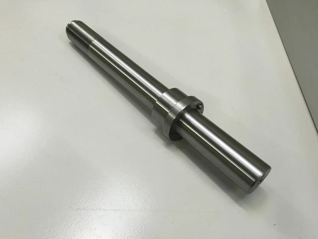 1.1/4 inch Top Part Axle For Wadkin BER3&4 & Bem Axle Moulders