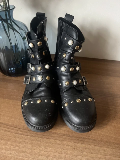 Carvela swish shop