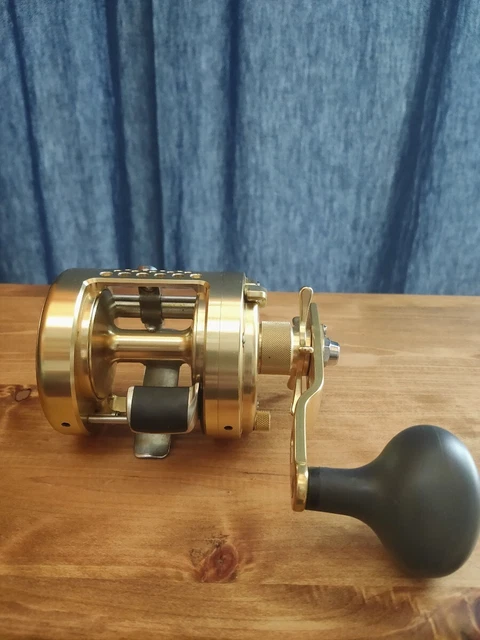 SHIMANO CALCUTTA CONQUEST 1000F Right Bait Casting Reel