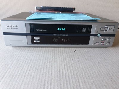 AKAI vs-j218eo VHS VIDEOREGISTRATORE incl telecomando 