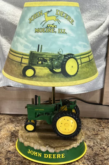 John Deere Desk Lamp Tractor Base Farm Yard with Shade Light and Sounds Man Cave
