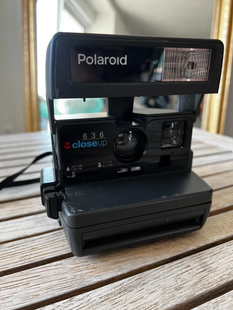 Polaroid 636 Close Up vintage - non testé  "M011"