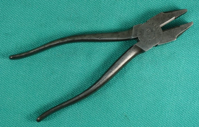Late 1950's KRAEUTER USA No. 1830- 8" Lineman, Electrician Side Cutting Pliers 2