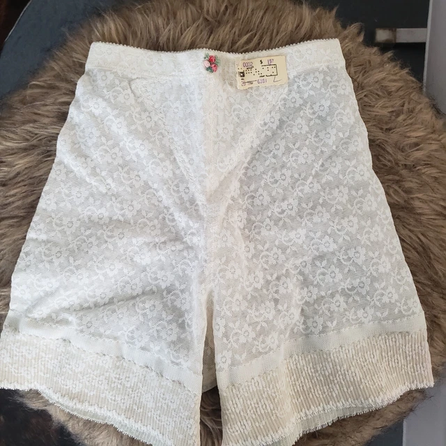 Vintage 60'S Lace/Flower Girdle Union Label  Sz. L 29-30    New!