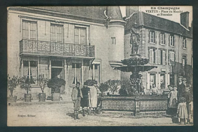 Cpa - VIRTUS (Marne) - Place du Marché et Fountain - unwritten - 1900 / 1910 -