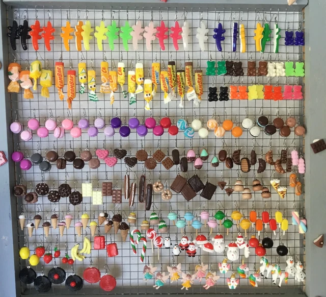 Boucles D'oreilles Clips En Pâte Fimo Le Petit Chaperon Rouge - Neuf Avec étiquettes