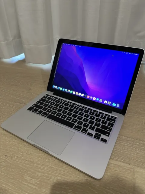 Apple MacBook Pro (13-inch, Early 2015) 2.7GHz Dual-Core i5 128GB/8GB