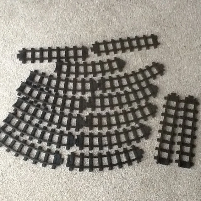 CAT CONSTRUCTION EXPRESS Train Set 15 pieces of spare track