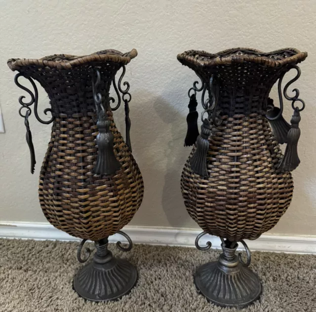 Woven Wicker Vase Iron Urn