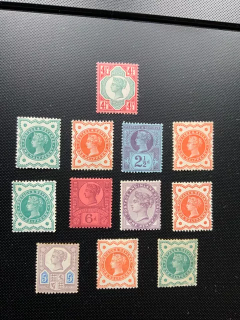 Collection of various GB QV stamps unmounted/mounted mint including VGC 4 1/2d