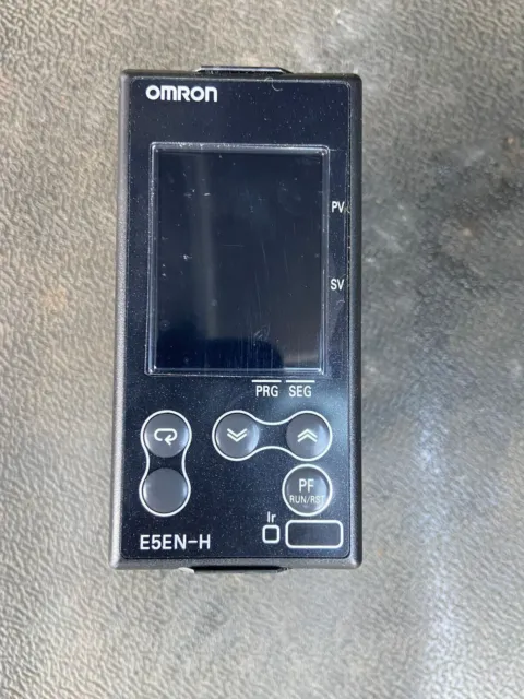 Controlador de temperatura digital Omron E5EN-HTPRR2BM-500