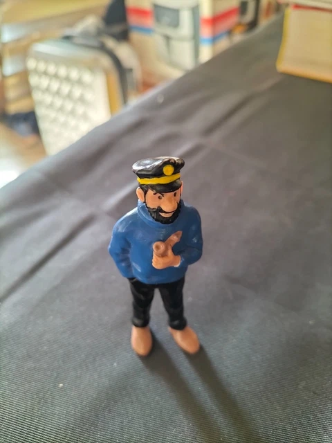 Lot anciennes figurines en plomb tintin Bully Lot anciennes figurines en plomb tintin Bully