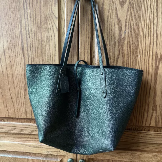 Coach hologram market tote clearance