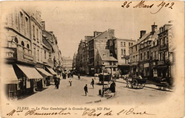 CPA FLERS - La Place Gambetta & la Grande-Rue (356026)